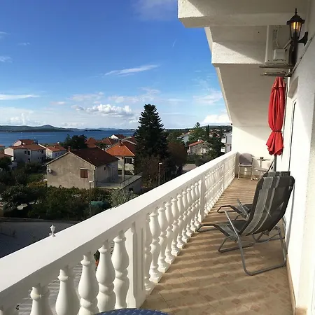 Apartments Kraljev Stanko Biograd Na Moru Exterior photo