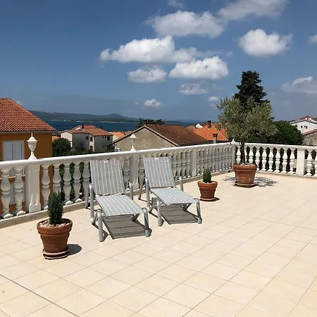 Apartments Kraljev Stanko Biograd Na Moru Exterior photo